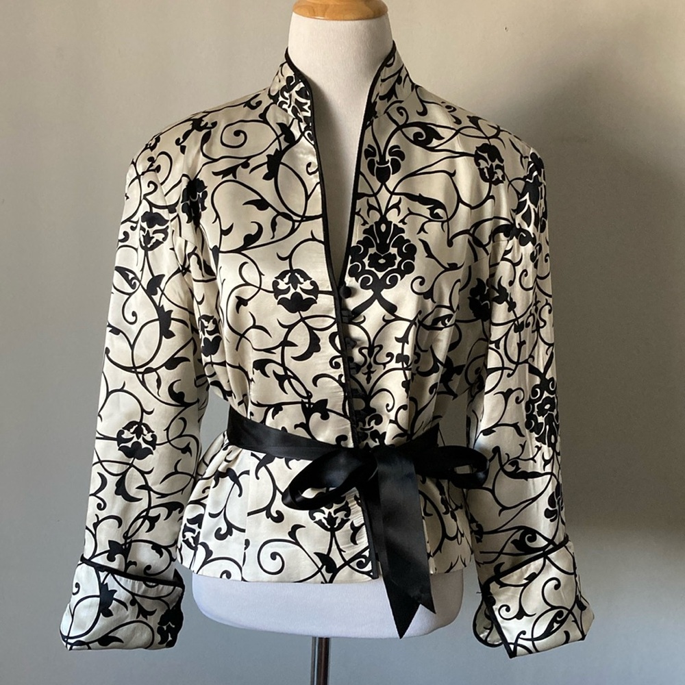 JS Collection 100% Silk Black Ivory Blazer Sz 10